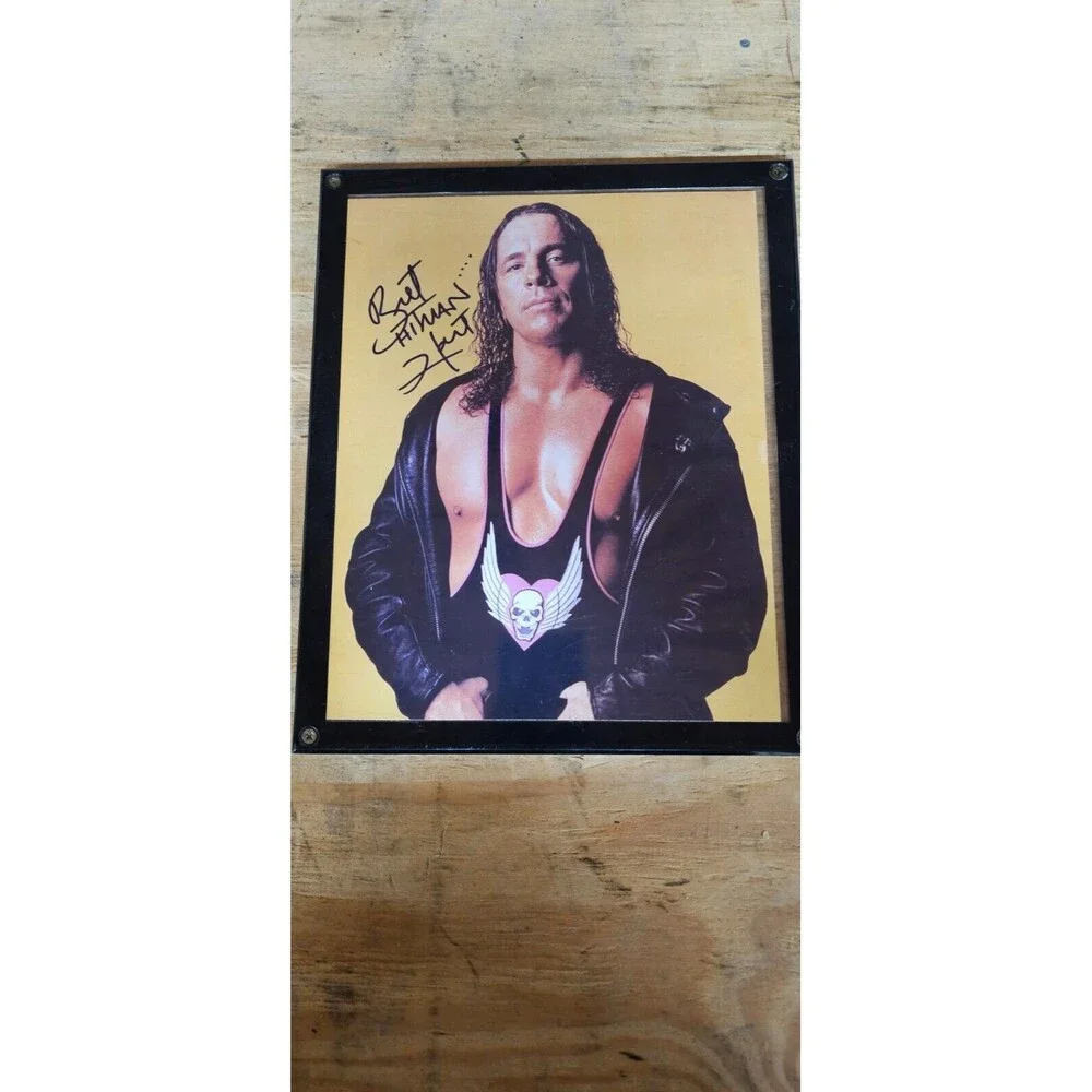 Brett Hitman Hart Autographed Photo In Protective Case - Picture 1 of 2